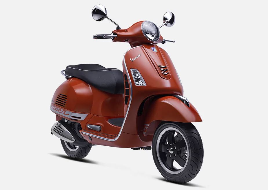 Vespa GTS 150,