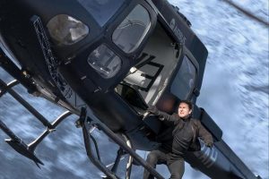 Tom Cruise Nekat Terjun Bebas Tanpa Stuntman Dari Helikopter
