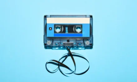 Mixtape Nostalgia, Kembali Ke Masa Lalu Dengan Musik
