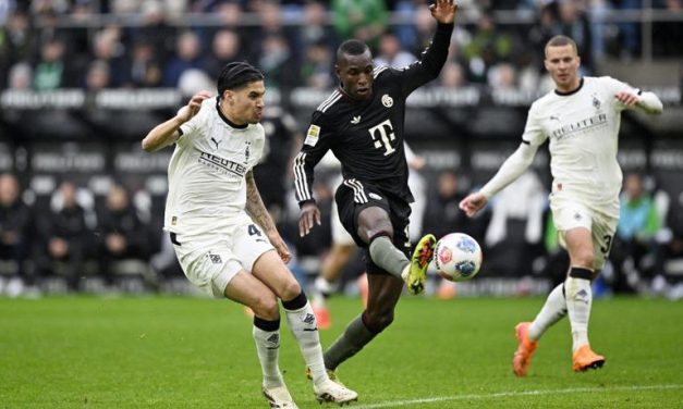 Fan Gladbach Kecewa Berat Setelah Penalti Kevin Diks Gagal